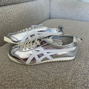 NIB Onitsuka Tiger Mexico 66, size EU 44/ US men’s 8